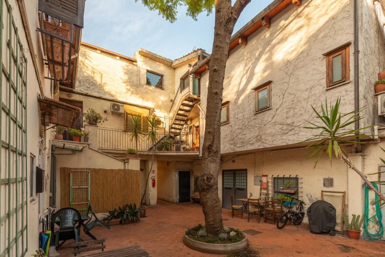 Bright And Comfy Terraced Apartment In Trastevere โรม ภายนอก รูปภาพ