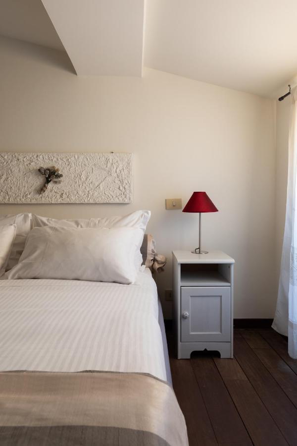 Bright And Comfy Terraced Apartment In Trastevere โรม ภายนอก รูปภาพ