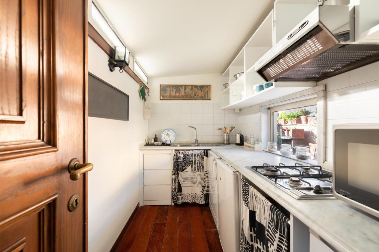 Bright And Comfy Terraced Apartment In Trastevere โรม ภายนอก รูปภาพ